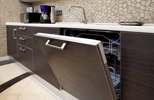 Gare Apartment | Two-Bedroom Apartment with Balcony