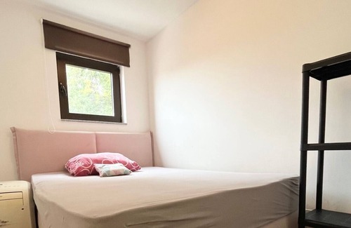 Istok Apartment | Two bedroom apartment with balcony Makarska (A-21137-a)