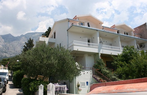 Ratac Apartment | Two bedroom apartment with terrace Makarska (A-6636-a)