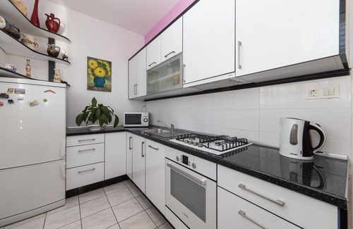 Donja luka Apartment | Two bedroom apartment with balcony and sea view Makarska (A-15375-a)