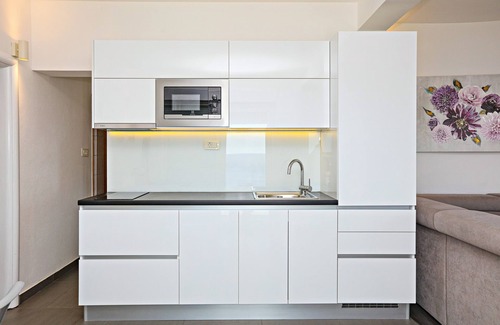 Rogoznica Apartment | Two bedroom apartment near beach Zečevo Rtić, Rogoznica (A-8366-d)