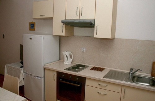 Primosten Burnji Apartment | Two bedroom apartment with balcony and sea view Bilo, Primošten (A-12868-b)