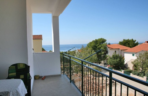 Primosten Burnji Apartment | Two bedroom apartment with balcony and sea view Bilo, Primošten (A-12868-b)