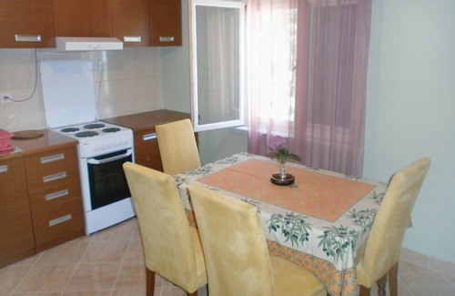 Sucuraj Apartment | Two bedroom apartment near beach Sućuraj, Hvar (A-4029-f)