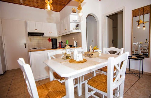 Ag. Georgios Apartment | Two bedroom apartment only 100m from one of the most beautiful beaches of Corfu.