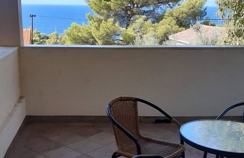 Ivan Dolac Apartment | Two bedroom apartment with terrace and sea view Ivan Dolac, Hvar (A-24264-b)