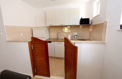 Trogir Apartment | Two bedroom apartment with terrace Trogir (A-10342-a)