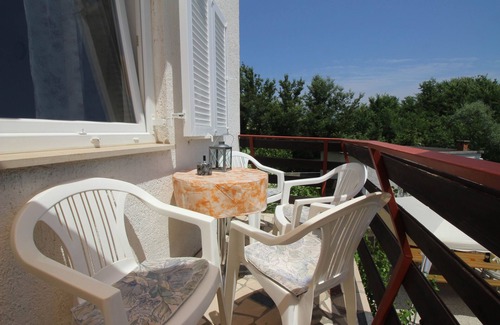 Silo Apartment | Two bedroom apartment with balcony Šilo, Krk (A-18763-b)