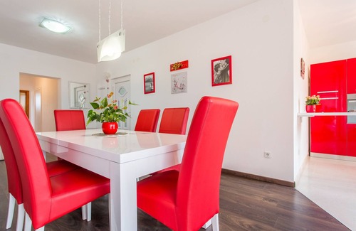Silo Apartment | Two bedroom apartment with terrace and sea view Šilo, Krk (A-19256-a)