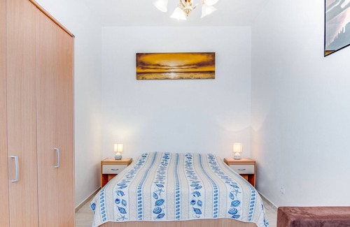 Primosten Burnji Apartment | Two bedroom apartment with terrace and sea view Bilo, Primošten (A-21366-a)