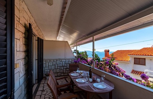 Zavalatica Apartment | Two bedroom apartment with terrace and sea view Zavalatica, Korčula (A-547-d)