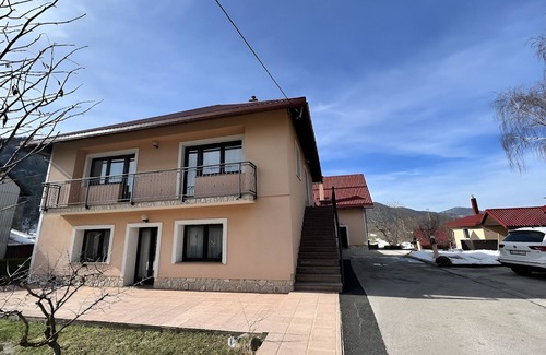 Fuzine Apartment | Two bedroom apartment with terrace Lič, Gorski kotar (A-20420-a)