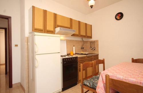 Rukavac Apartment | Two bedroom apartment with terrace and sea view Rukavac, Vis (A-2411-a)