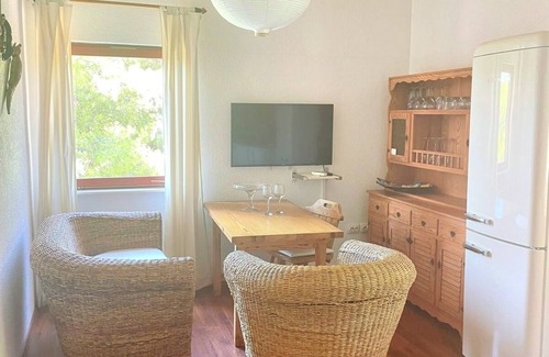 Rukavac Apartment | Two bedroom apartment with terrace and sea view Rukavac, Vis (A-8489-a)