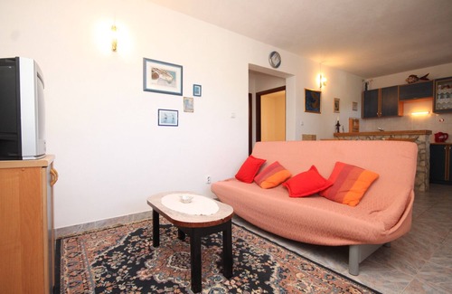 Rukavac Apartment | Two bedroom apartment with terrace Rukavac, Vis (A-8836-a)