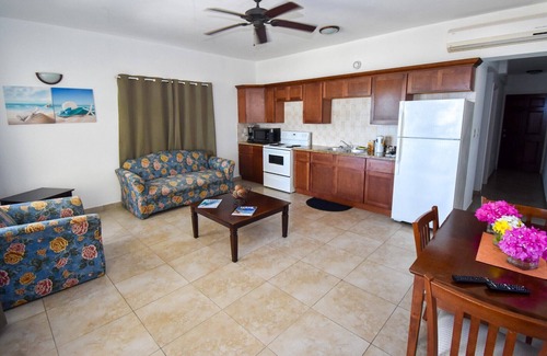 Osbourn Apartment | Two-Bedroom Beachfront Apartment - Lord Nelson Hotel