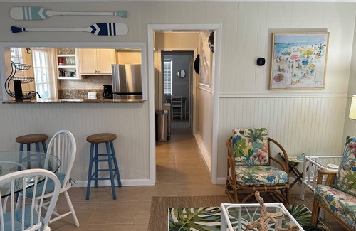 St. Petersburg - Clearwater Cottage | Two-bedroom bungalow - Old FL Cottage - Gulf Side - Ground Level