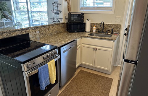 St. Petersburg - Clearwater Cottage | Two-bedroom bungalow - Old FL Cottage - Gulf Side - Ground Level