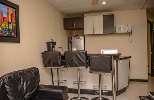 Astorga Apartment | Two Bedroom Chic Apartment close to the Parks Poblado