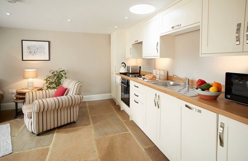 Harome Apartment | Two bedroom cottage situated in a quiet location