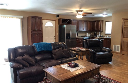 Oakdale House | Two Bedroom Guest House