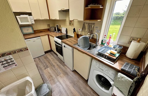 Looe Cottage | Two bedroom holiday cottage in a quiet rural location.