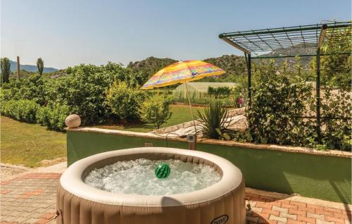 Stasevica House | Two-Bedroom Holiday Home In Stasevica