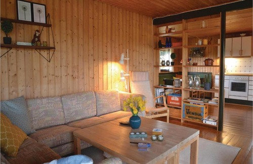 Grærup Strand House | Two-Bedroom Holiday Home in Oksbol