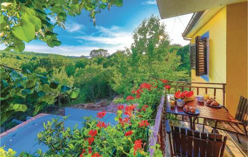 Trilj House | Two-Bedroom Holiday Home In Trilj