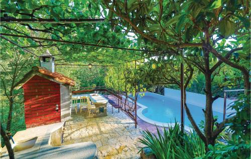 Trilj House | Two-Bedroom Holiday Home In Trilj