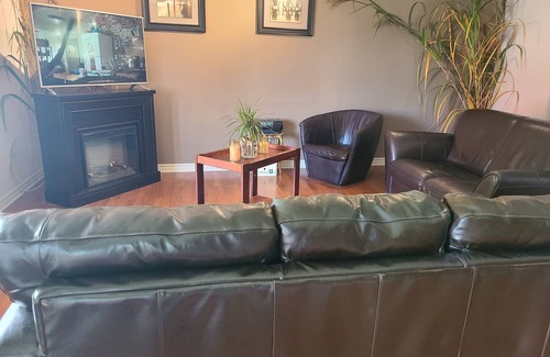 Orleans Village - Chateauneuf House | Two Bedroom home nestled in a quite Orleans neighborhood. 12 minutes to downtown