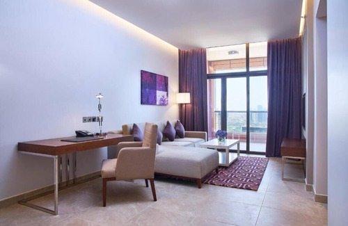 Barsha Heights Apartment | Two Bedroom Suite Sky Line View Near Metro Station