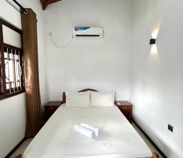Medaketiya House | Two Bedroom Villa Tangalle