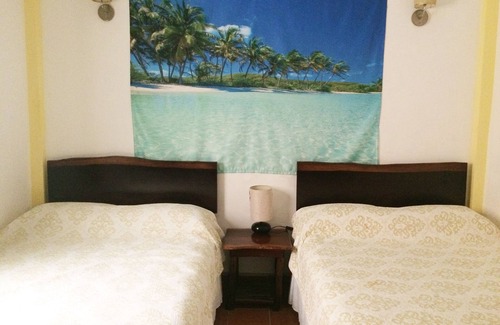 Belize City Hotel | TWO DOBLEBEDS ROOM AT EASY INN BELIZE CITY