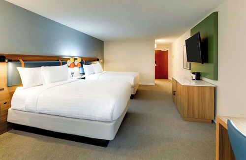 Oyster Point Hotel | Two Family-friendly Units, Pets are Welcome! Close to Costaños Canyon Park