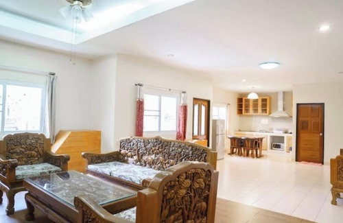Si Racha Apartment | Two Fifty Nine Resort 259 รีสอร์ต