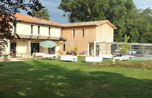 Maubec House | Two Group Gîtes near Toulouse & Gers, Swimming Pools & Leisure