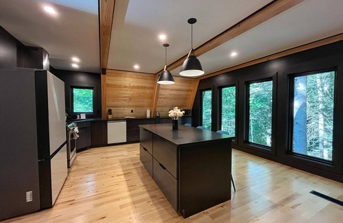 Rogers Cabin | Two Pines Hollow | Private | Waterfall | Hot Tub