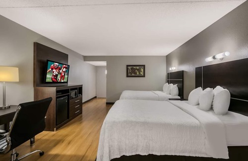 Ashley Oaks Hotel | Two Relaxing Pool View Rooms | Complimentary Breakfast | Affordable Stay