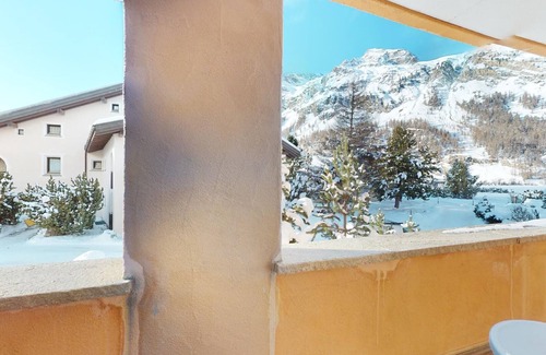 Sils-Maria Apartment | Two-room apartment on the first floor, 69 m².