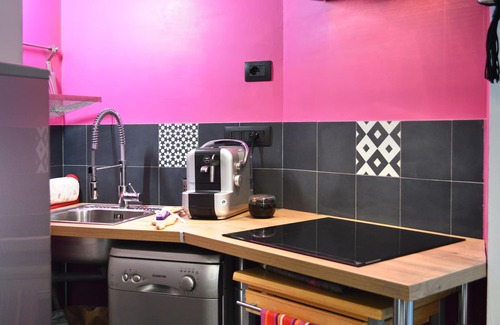 Cit Turin House | Two-room apartment downtown Porta Susa, sleeps 4, parking space, air conditioning