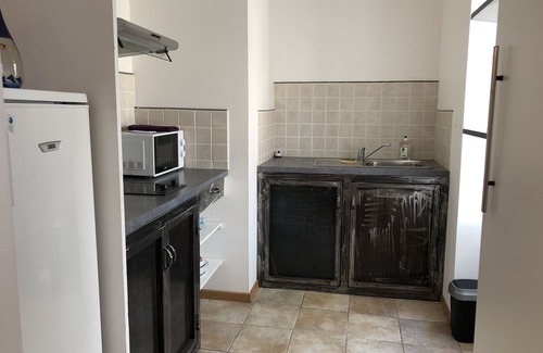 Carcassonne Apartment | Two-Room Apartment (42 m2) in the heart of a Carcassonnais village