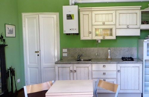 Erba Apartment | Two-room apartment in a villa near Como