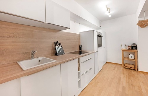 Marsfeld Apartment | Two-room apartment in the city center with underground parking space