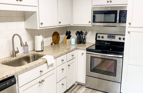 Wetumpka House | Two-Seventeen, a cozy Wetumpka home