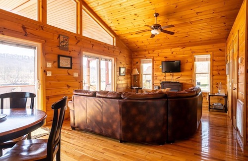 Draper Cabin | Two, Side-By-Side 1BR Riverfront Cabins! Sleeps 4