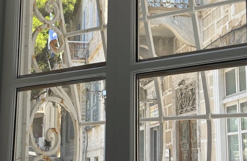 Ermoupoli House | Two-story mansion in the historical center Ermoupolis. Close to