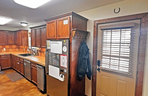 Mineral Cabin | TX Ranch House Retreat ~ The Palmera Ranch ~ Private, Wildlife Ranch