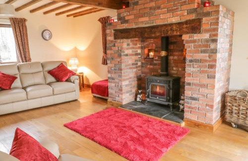 Caersws House | Ty Berllan