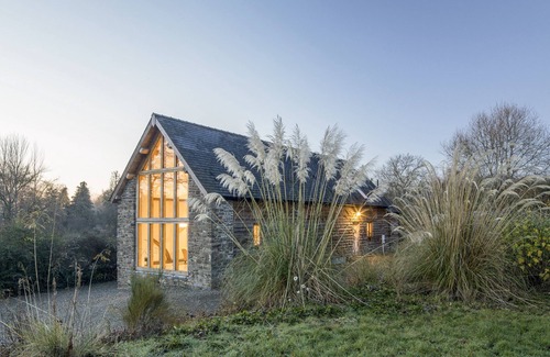 Hyssington Cottage | TY CAMLAD, romantic, luxury holiday cottage in Churchstoke